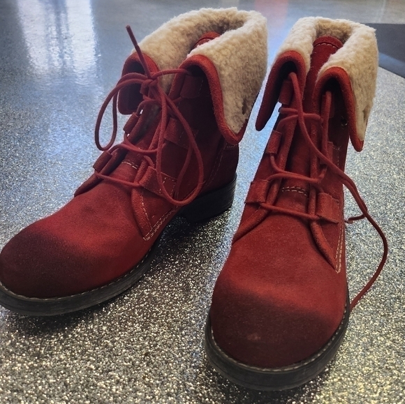 Women's ronsports  suede red winter bootie - Picture 6 of 7